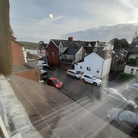Entire Victoria Park Cardiff Apartment With Free Street Parking Bus 17 And 18 Direct To Cardiff City Centre, Fast Free Wi-Fi Dış mekan fotoğraf