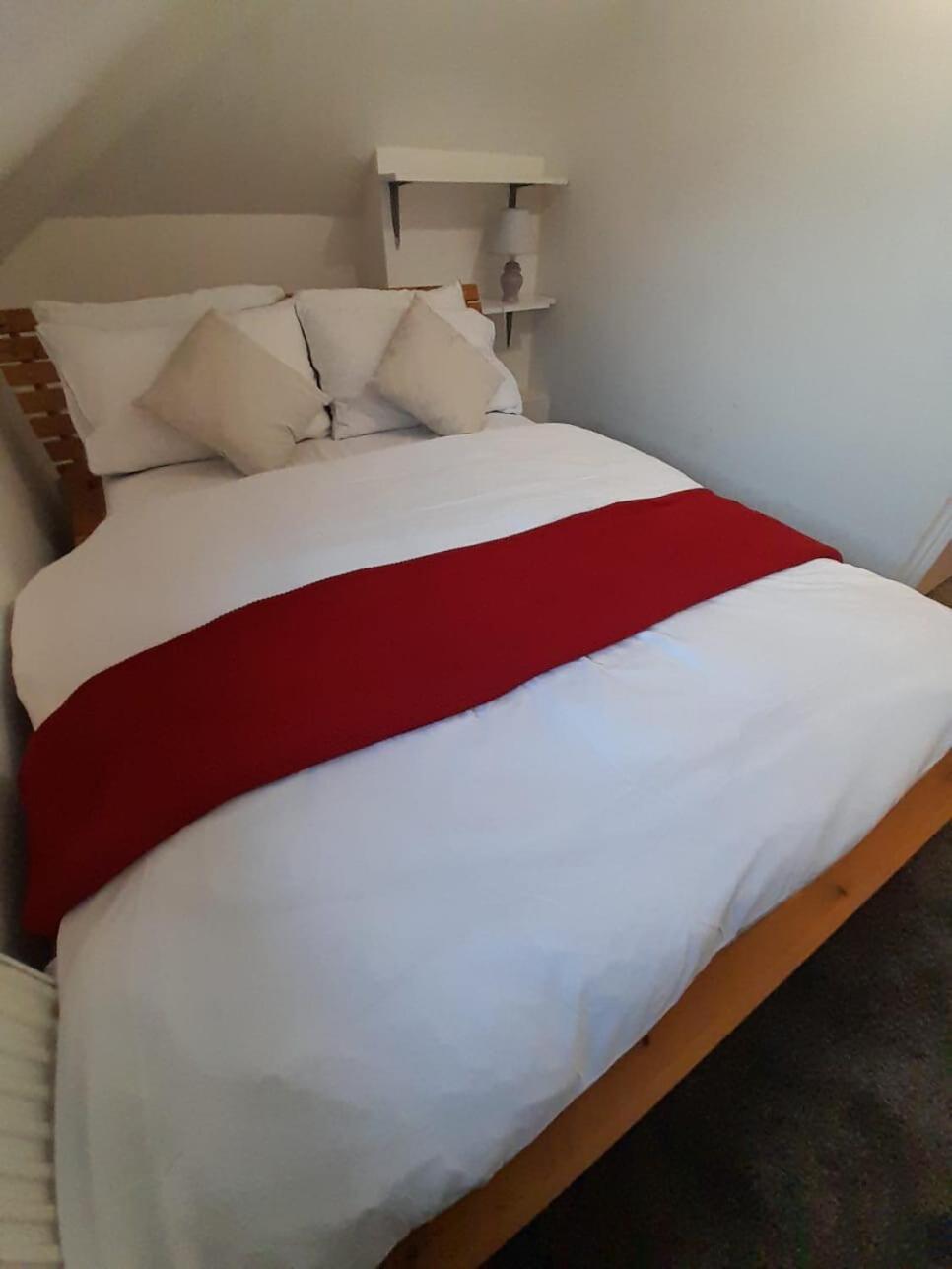 Entire Victoria Park Cardiff Apartment With Free Street Parking Bus 17 And 18 Direct To Cardiff City Centre, Fast Free Wi-Fi Dış mekan fotoğraf