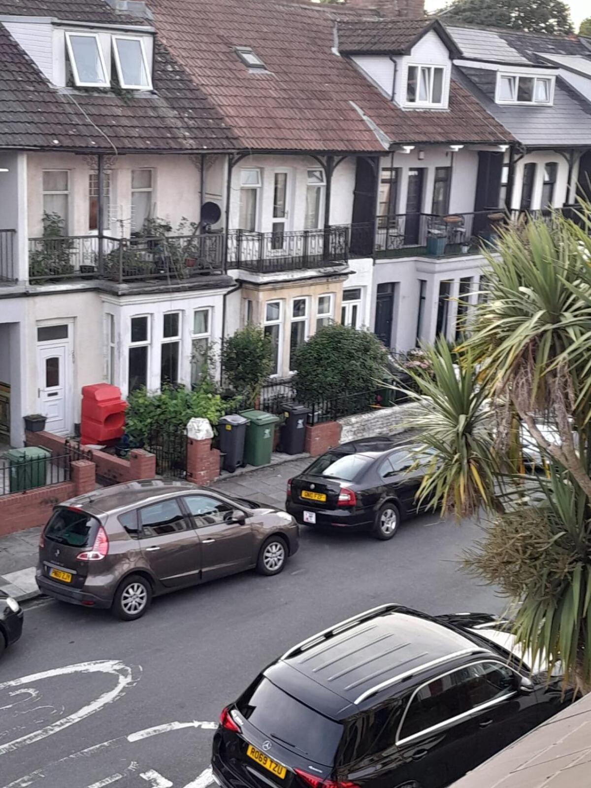 Entire Victoria Park Cardiff Apartment With Free Street Parking Bus 17 And 18 Direct To Cardiff City Centre, Fast Free Wi-Fi Dış mekan fotoğraf